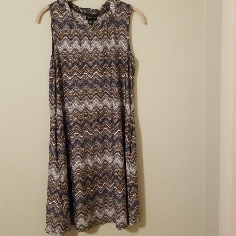 Multi color dress with pockets